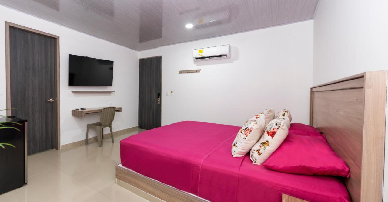 Hotel Brisas Del Bosque - Cartagena — Photos 3